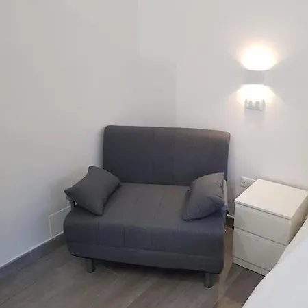 Appartement Monolocale Con Giardino A Serapo Gaète